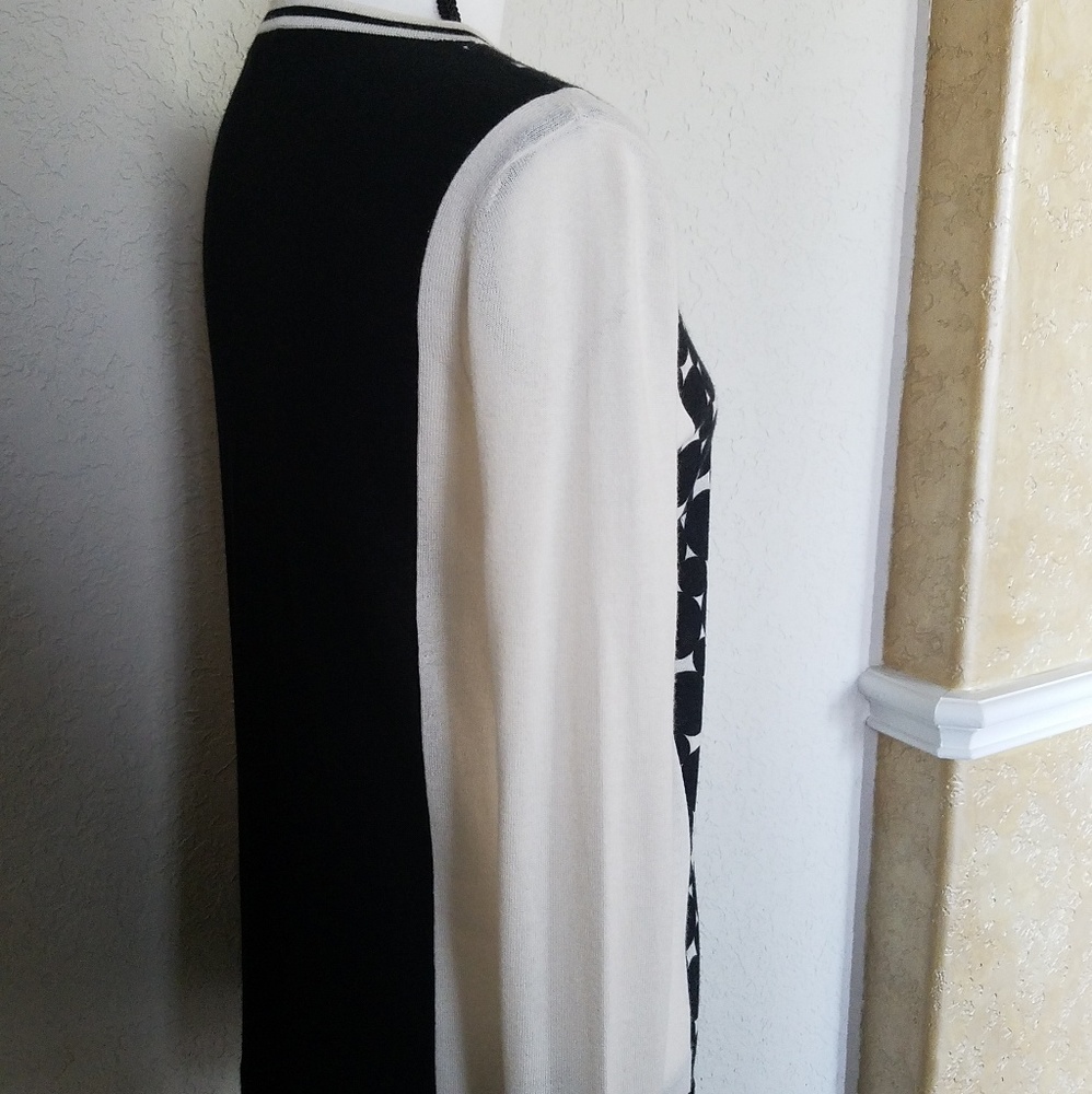Neiman Marcus Sweater - Picture 6 of 6